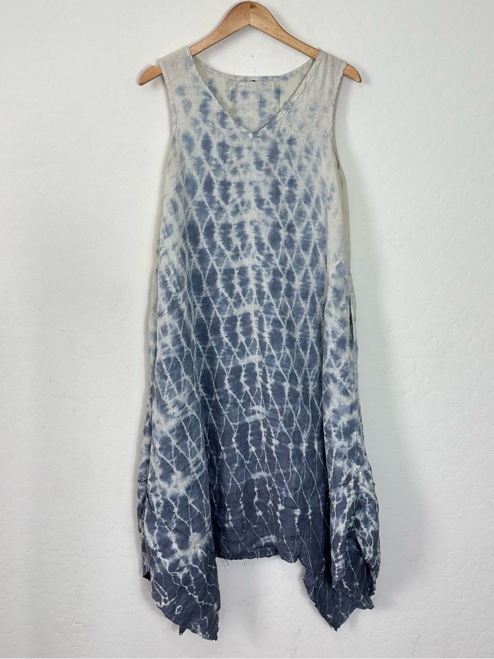 XCVI Midi Dress Womens M Blue Ivory Linen Tie Dye Asymmetrical Lagenlook Boho